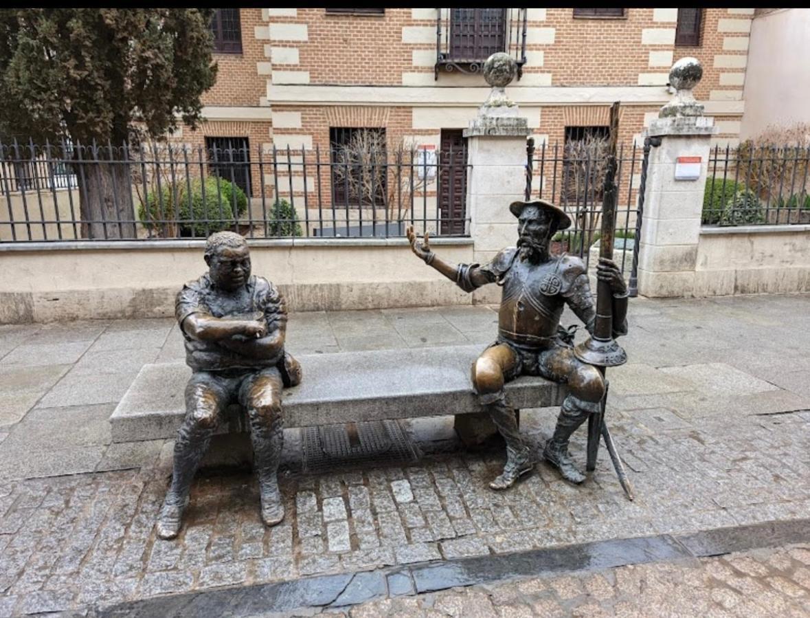 Laan Los Pinos Alcalá de Henares Eksteriør bilde